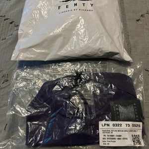 Savage X Fenty Hotline Medium-Impact Sports Bra